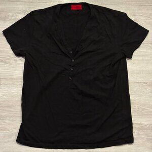 Hugo Boss V-Neck T-Shirt - Medium